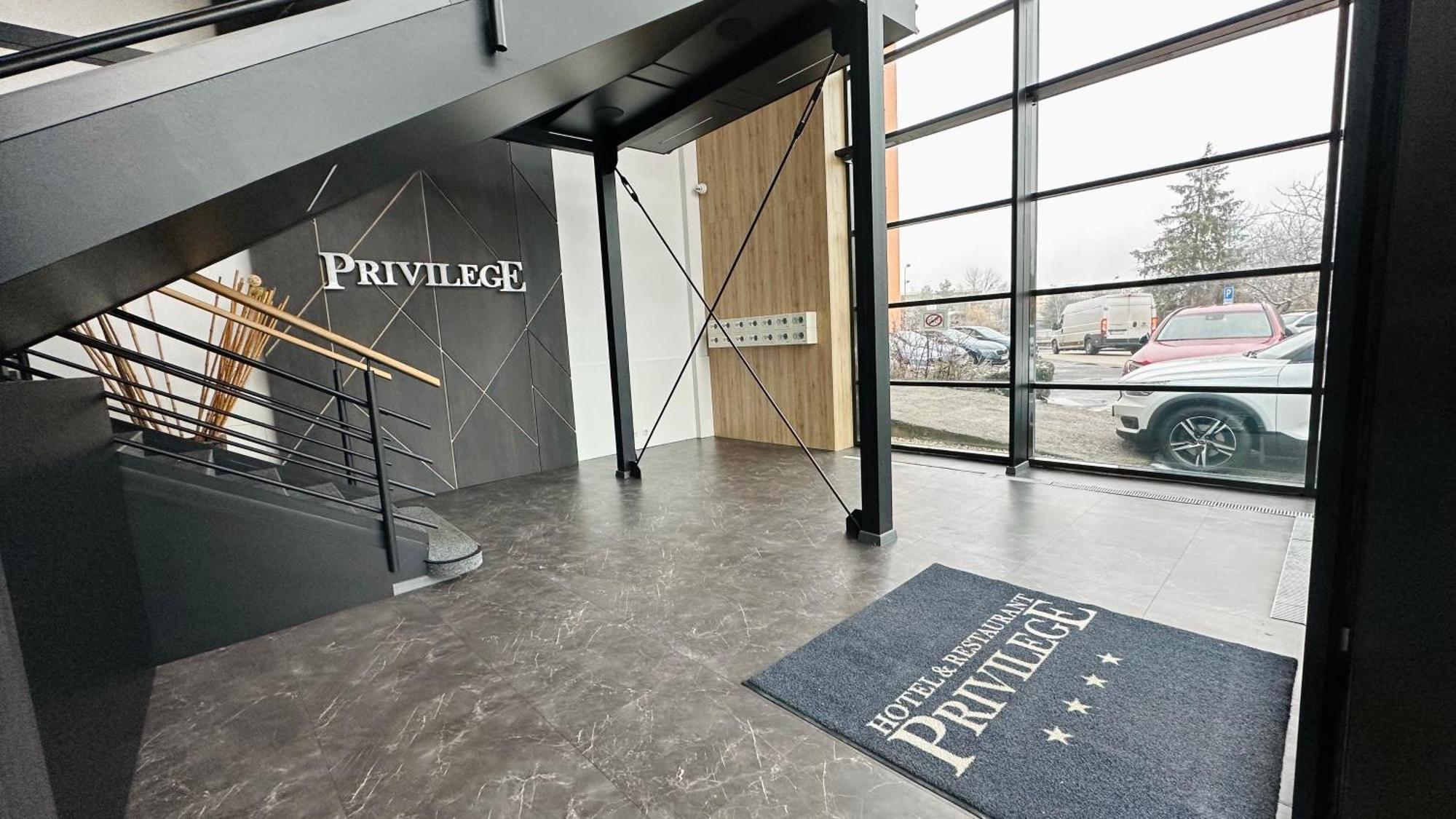 Privilege - Empire Hotels Group Kosice Bagian luar foto