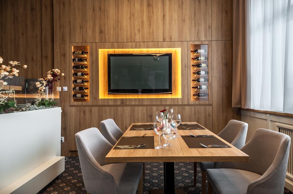 Privilege - Empire Hotels Group Kosice Bagian luar foto