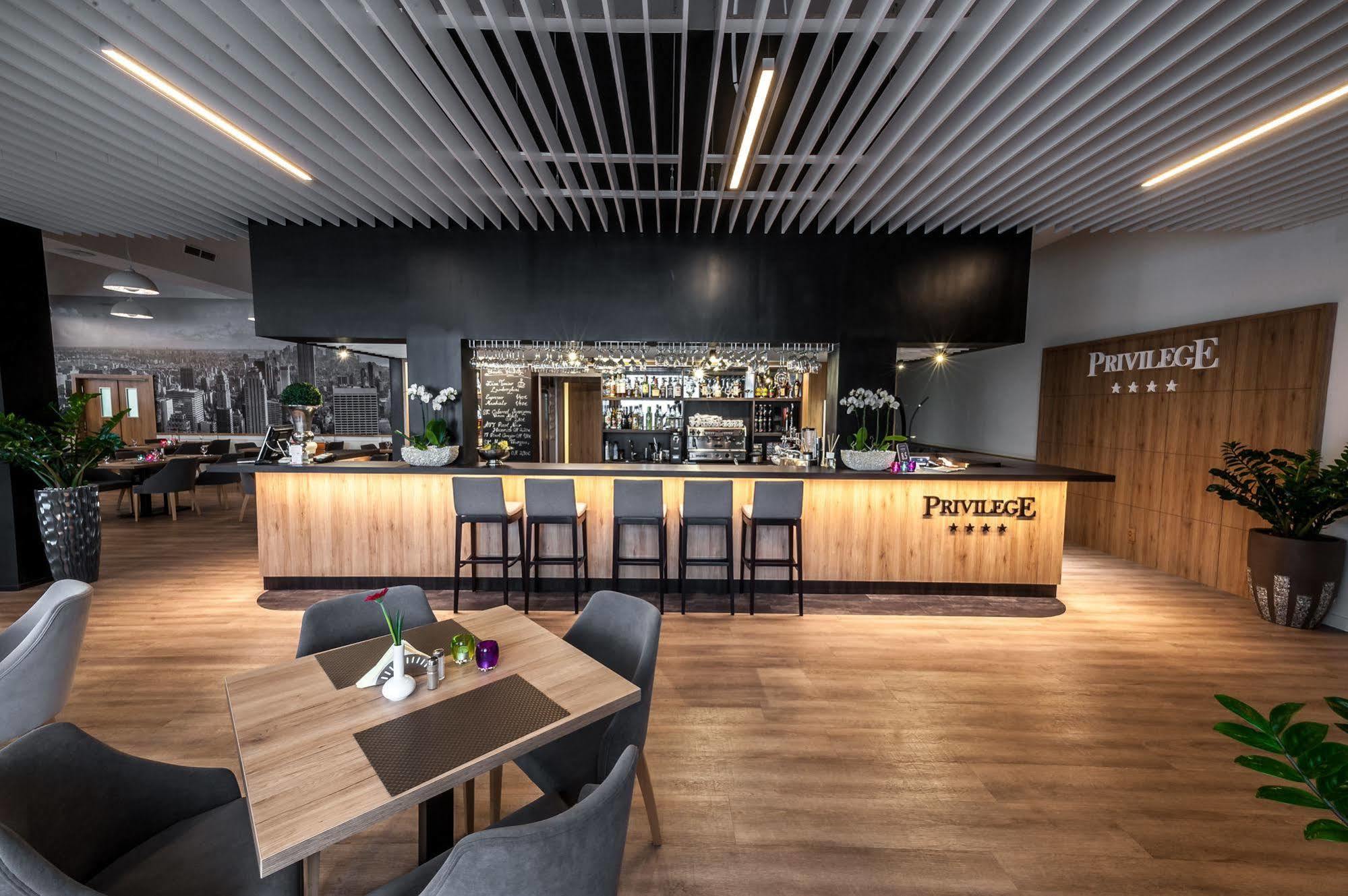 Privilege - Empire Hotels Group Kosice Bagian luar foto