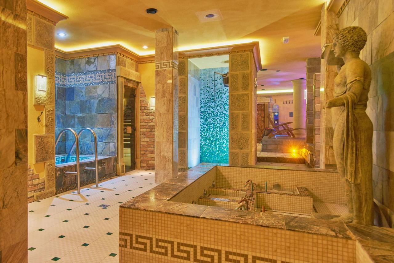 Privilege - Empire Hotels Group Kosice Bagian luar foto